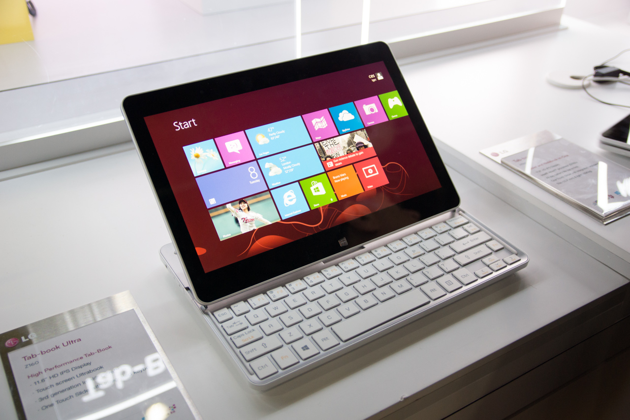 lg_tabbook_2_erkezik_a_ces_2014en_1